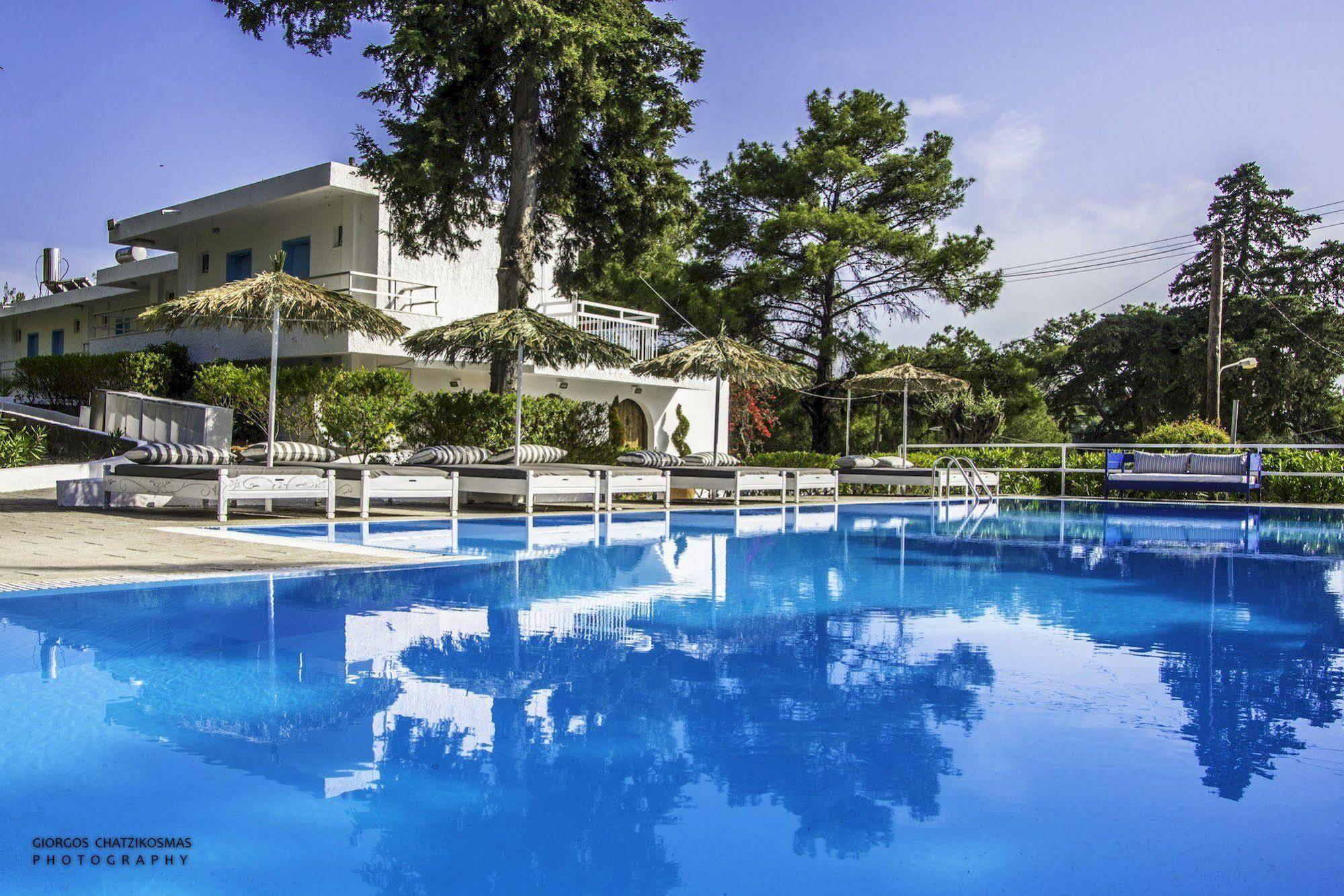 Pine Trees Art Hotel อิกเซีย ภายนอก รูปภาพ